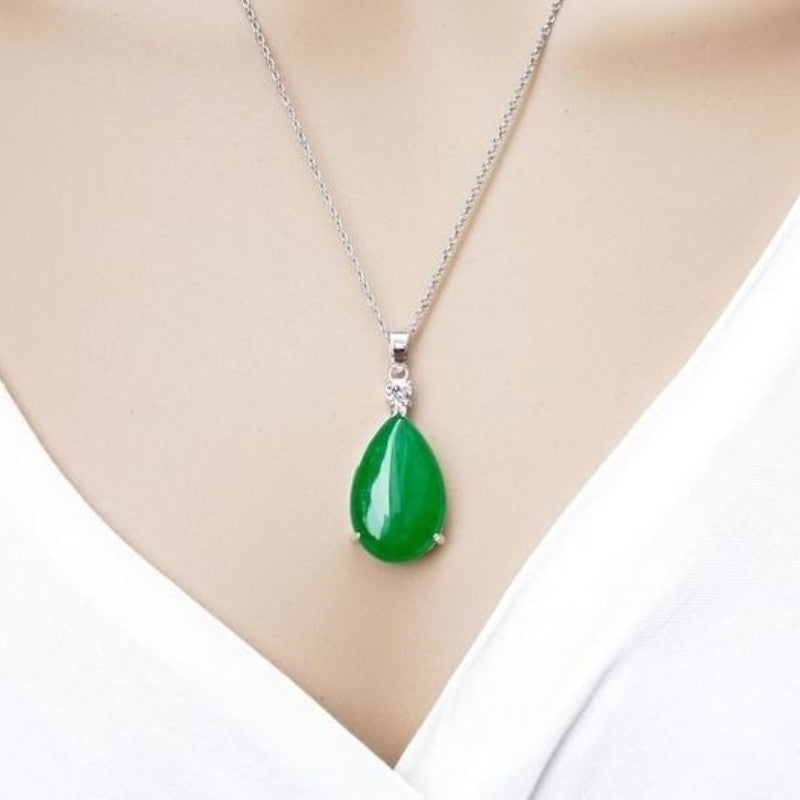 Water Drop Pendant Necklace Emerald Inlaid Ice Jade Stone