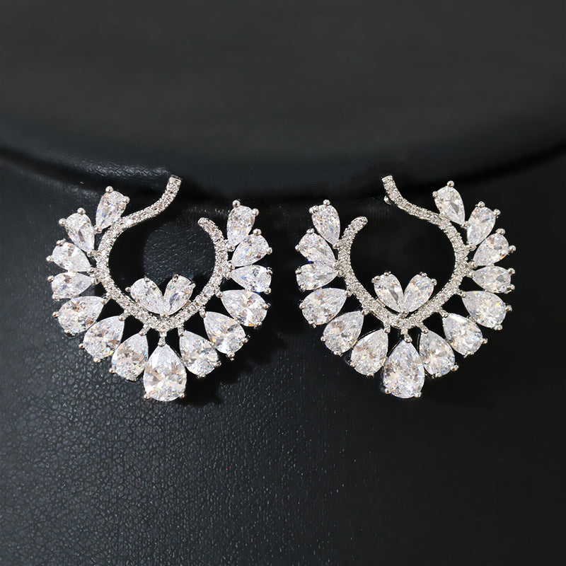 Casual Fashion All-matching Zircon Earrings And Necklace Set