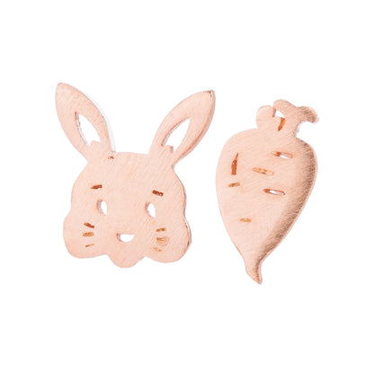 All-matching Compact Bunny Carrot Ear Studs