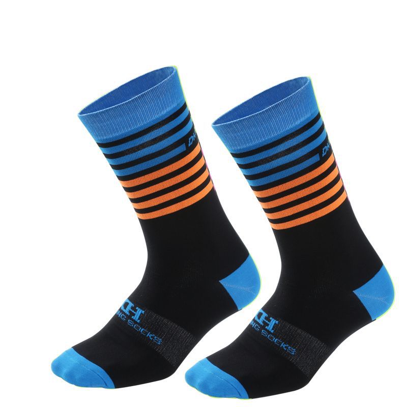 Breathable Sweat Wicking And Odor Resistant Sports Socks For Cycling