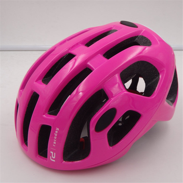 Bicycle helmet