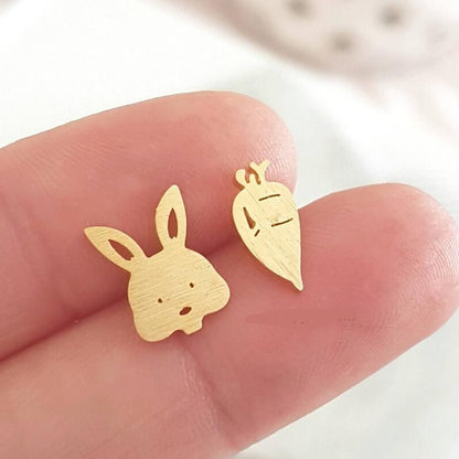 All-matching Compact Bunny Carrot Ear Studs