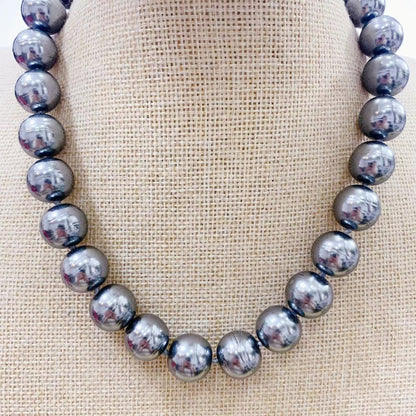 Gray Multicolor Shell Pearls Necklace