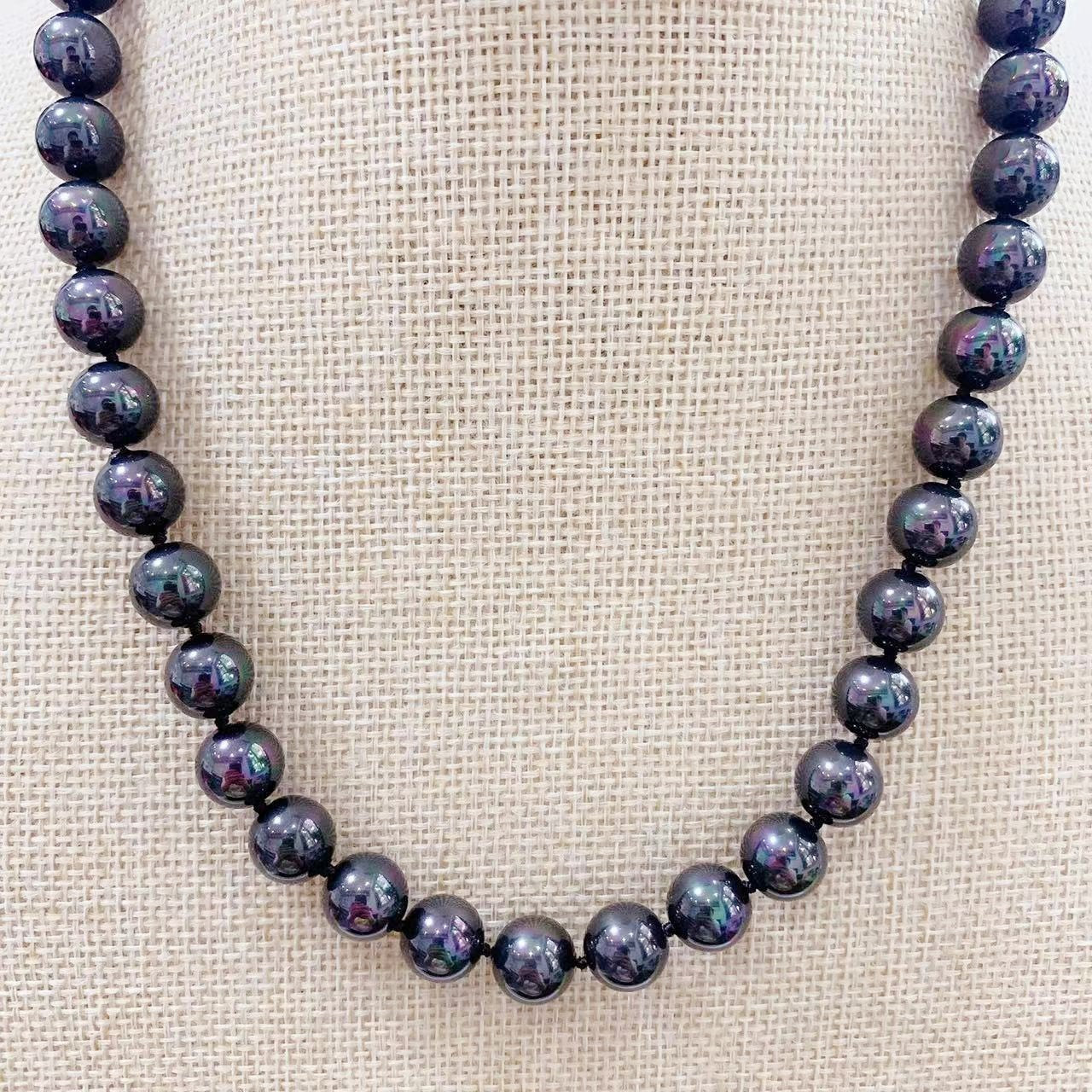 Gray Multicolor Shell Pearls Necklace