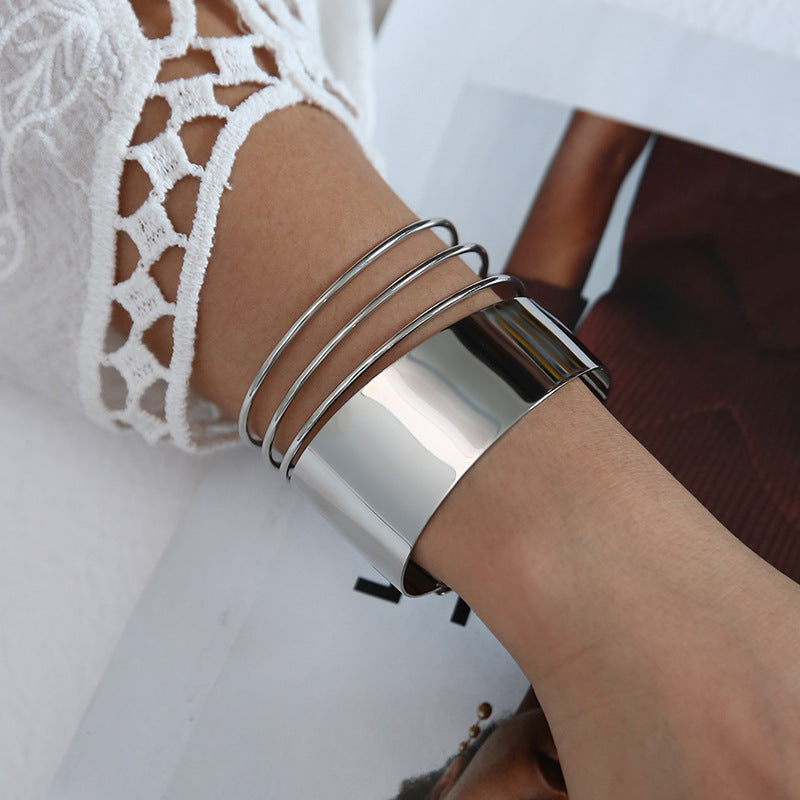 Fashion Metal Bracelet Simple Hollow Bracelet