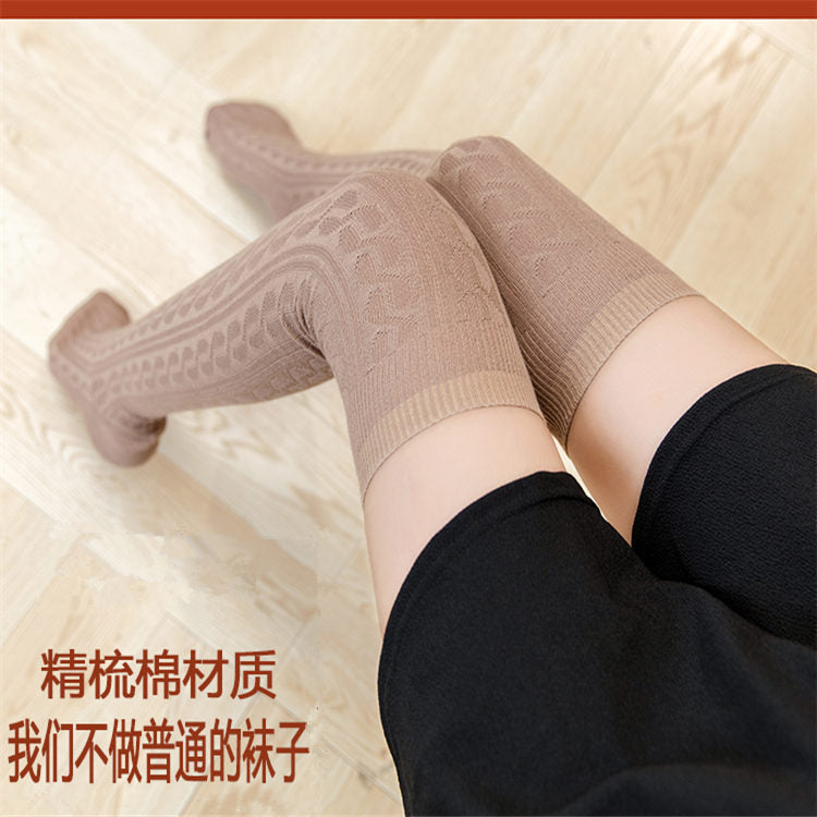 College Style Slim And Tall Looking Over The Knee Women Twist Long Cotton Socks