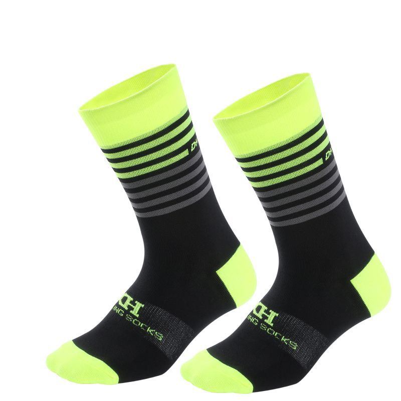 Breathable Sweat Wicking And Odor Resistant Sports Socks For Cycling