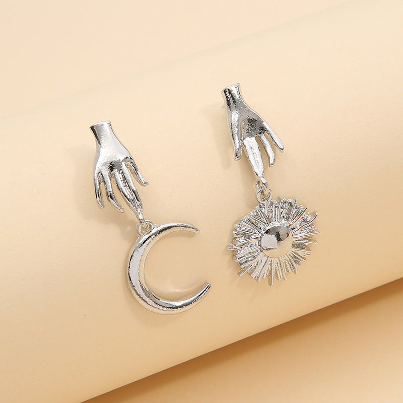 Creative Metal Palm Sun Moon Earrings