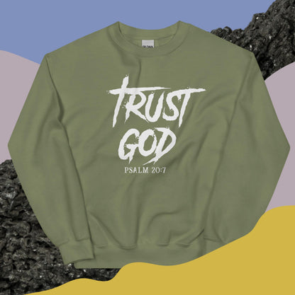 European And American Letters Believe In God Round Neck Pullover