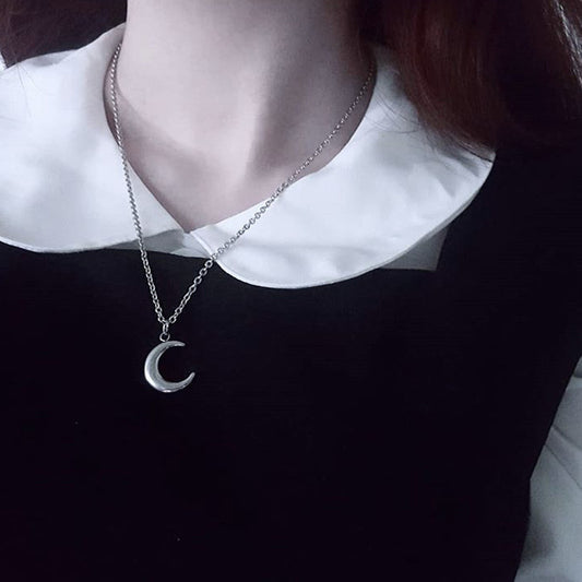 South Korea Ins Vintage Distressed Crescent Small Moon Necklace